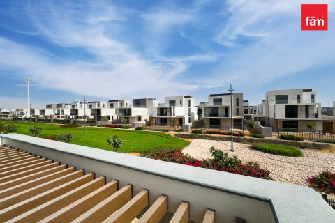 Вілла в Дубай, ОАЕ 4 спальні, 604.9м2 № 692875