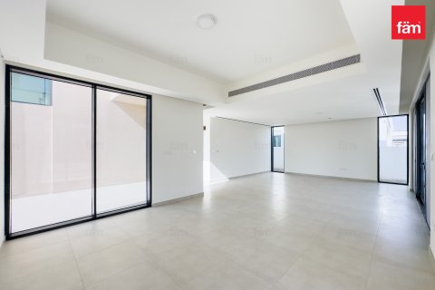 Зняти в оренду віллу в Дубай, ОАЕ 4 спальні, 604.9м2, № 692875 - фото 4