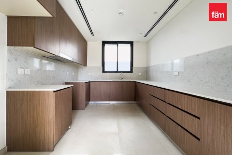 Зняти в оренду віллу в Дубай, ОАЕ 4 спальні, 604.9м2, № 692875 - фото 8