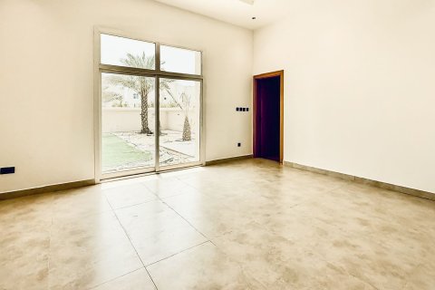 Dubai, UAE의 임대용 빌라 침실 4개, 557.42제곱미터 번호 764316 - 사진 8