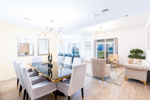 Apartment in Dubai Marina, Dubai, UAE 3 bedrooms, 265.43 sq.m. № 764283 - photo 2