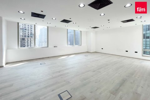 Снять в аренду офис в Бизнес-Бэй, Дубай, ОАЭ 107.6м2, № 652414 - фото 3