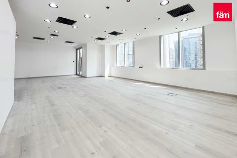 Снять в аренду офис в Бизнес-Бэй, Дубай, ОАЭ 107.6м2, № 652414 - фото 4