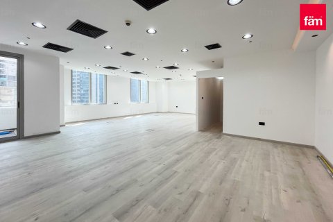 Снять в аренду офис в Бизнес-Бэй, Дубай, ОАЭ 107.6м2, № 652414 - фото 2