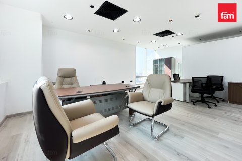 Oficina en alquiler en Business Bay, Dubai, EAU 107.6 m2 № 652414 - foto 9