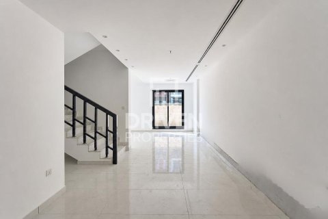 Apartment sa Al Furjan, Dubai, UAE 3 silid-tulugan, 281.03 sq.m. № 767862 - larawan 2
