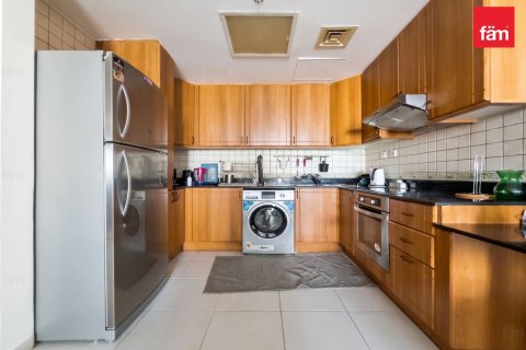Lägenhet till försäljning i Dubai Marina, Dubai, UAE 2 sovrum, 110.4 kvm Nr. 715292 - fotografi 8