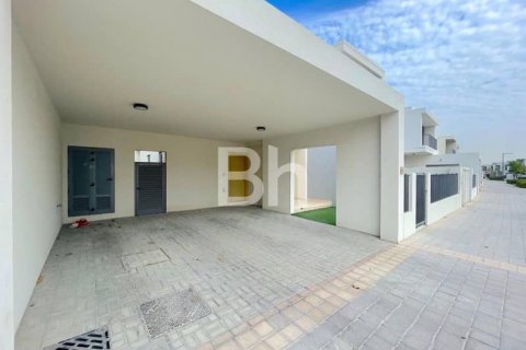 Снять в аренду виллу в Дубай Хилс Эстейт, ОАЭ 4 спальни, 327м2, № 617330 - фото 4