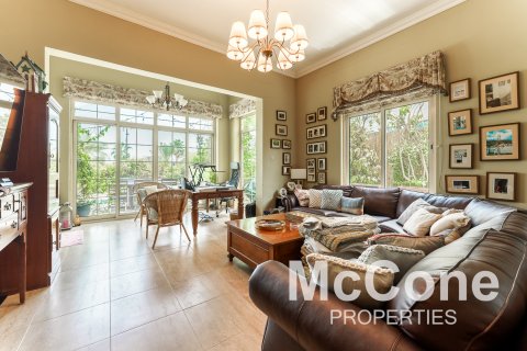 Vila v Jumeirah Islands, Dubai, SAE 4 ložnice, 988.21 m² Č.: 587294 - fotografie 4