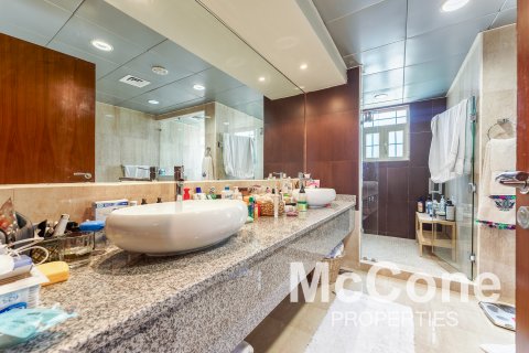 Vila v Jumeirah Islands, Dubai, SAE 4 ložnice, 988.21 m² Č.: 587294 - fotografie 12