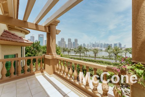 Vila v Jumeirah Islands, Dubai, SAE 4 ložnice, 988.21 m² Č.: 587294 - fotografie 17