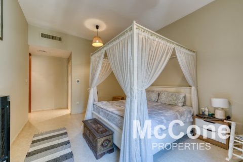 Apartemen di Greens, Dubai, UEA 3 kamar tidur, 192.31 m2 nomor 587296 - foto 14