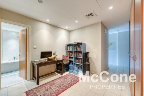 Apartemen di Greens, Dubai, UEA 3 kamar tidur, 192.31 m2 nomor 587296 - foto 15