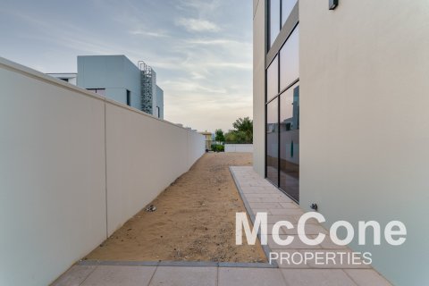 Řadový dům v Al Furjan, Dubai, SAE 4 ložnice, 336.03 m² Č.: 587297 - fotografie 27