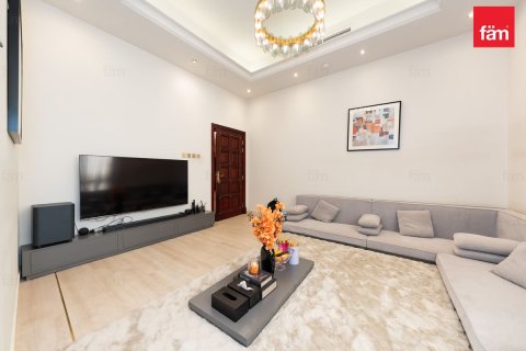 Villa te koop in Dubai, VAE 5 slaapkamers, 1073.2 vr.m., nr 659217 - foto 24