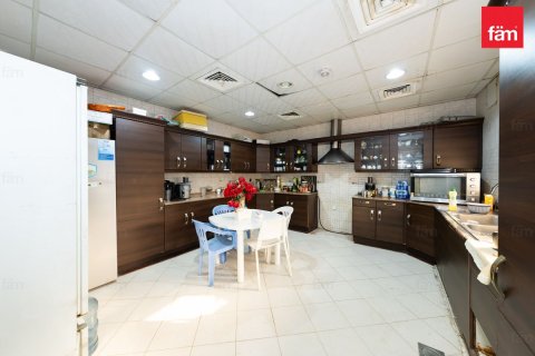 Villa te koop in Dubai, VAE 5 slaapkamers, 1073.2 vr.m., nr 659217 - foto 8