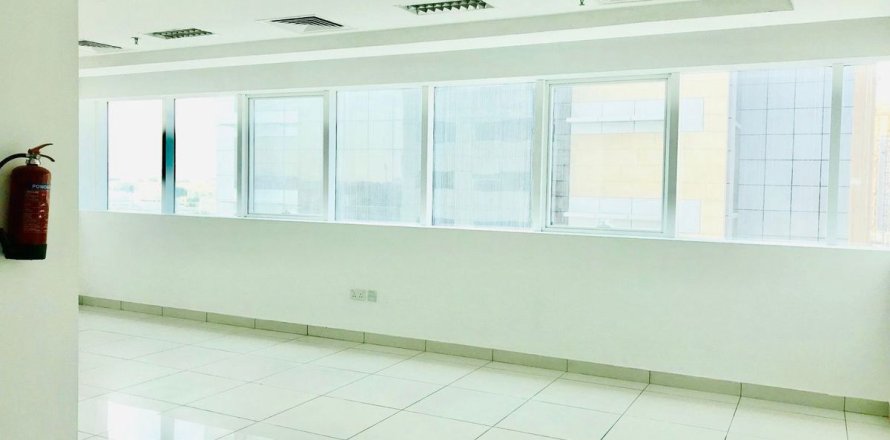 دفتر در Al Barsha، Dubai ، امارات متحده عربی 72 متر مربع.  شماره 659216