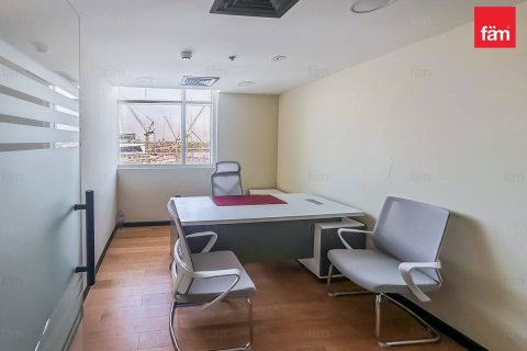 Zyrë në Dubai, Emiratet e Bashkuara Arabe 94.3 m2. № 659214 - Foto 7