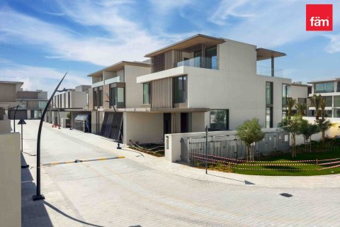 Villa till försäljning i Dubai, UAE 4 sovrum, 485.5 kvm Nr. 659215 - fotografi 6