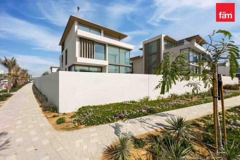 Villa till försäljning i Dubai, UAE 4 sovrum, 485.5 kvm Nr. 659215 - fotografi 7