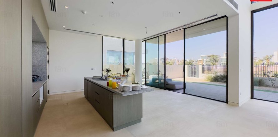 Huvila Dubai, Arabiemiraatit 4 makuuhuonetta, 485.5 m2 № 659215