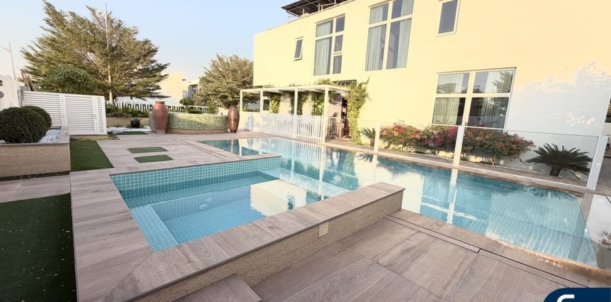 Villa asukohaga DAMAC Hills (Akoya by DAMAC), Dubai, AÜE: 6 magamistoaga, 281 m² Nr 697768