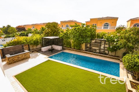 Vila v Jumeirah Park, Dubai, SAE 5 spální, 797.94 m2 č. 753737 - Fotografia 3