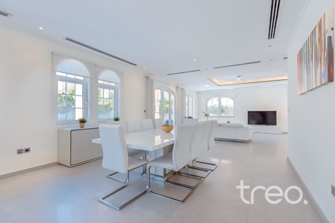 Vila v Jumeirah Park, Dubai, SAE 5 spální, 797.94 m2 č. 753737 - Fotografia 7