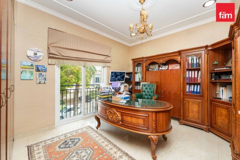 Villa para arrendamento em Dubai, EAU 5 quartos, 793.3 m2 № 753392 - foto 8