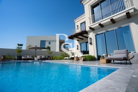 Villa em Abu Dhabi, EAU 6 quartos, 696 m2 № 716846