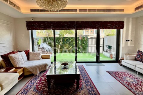 Villa en venta en Jumeirah Village Circle, Dubai, EAU 4 dormitorios, 169 m2 № 719131 - foto 16