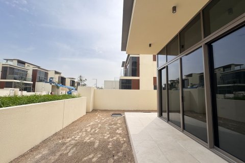 Villa in Dubai Hills Estate, UAE 5 bedrooms, 568.7 sq.m. № 751123 - photo 9