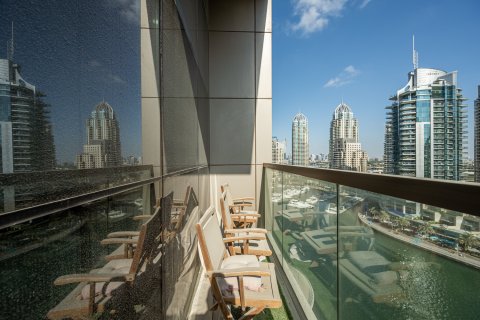 Apartmen di Dubai Marina, Dubai, UAE 2 bilik tidur, 99.87 meter persegi № 751126 - foto 13