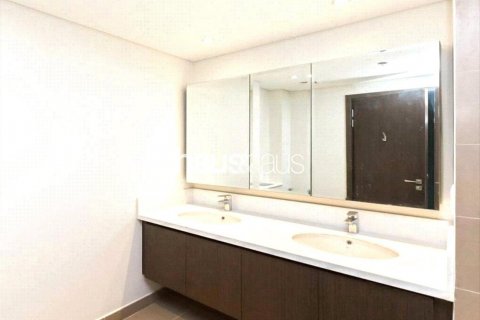 Apartment in Dubai Creek Harbour (The Lagoons), UAE 2 bedrooms, 110 sq.m. № 626831 - photo 12