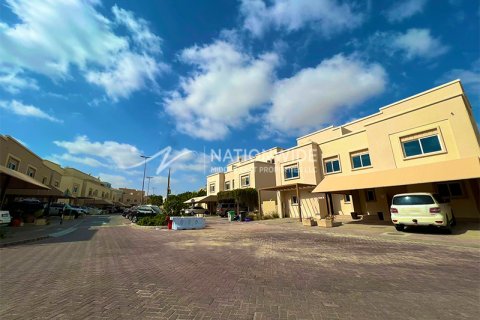 Abu Dhabi, BAE’de satılık townhouse 3 yatak odası, 225 m&sup2; No 647211 - fotoğraf 13