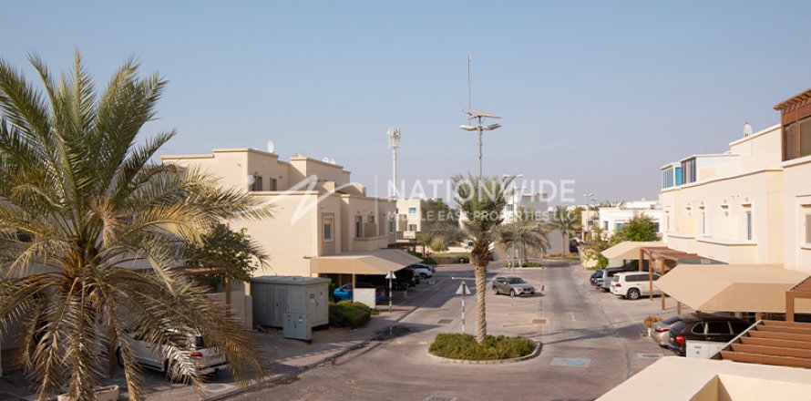 Abu Dhabi, BAE’de townhouse 3 yatak odası, 225 m² No 647211