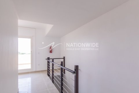 Abu Dhabi, BAE’de satılık townhouse 3 yatak odası, 225 m&sup2; No 647211 - fotoğraf 7