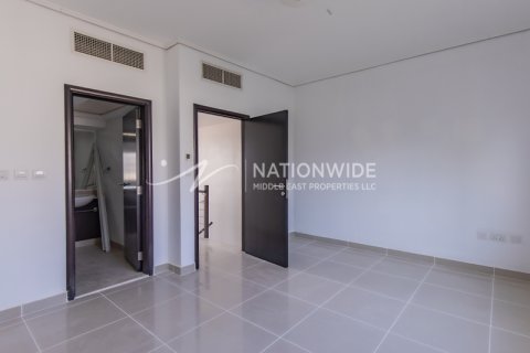 Abu Dhabi, BAE’de satılık townhouse 3 yatak odası, 225 m&sup2; No 647211 - fotoğraf 8