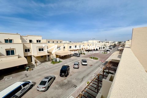 Abu Dhabi, BAE’de satılık townhouse 3 yatak odası, 225 m&sup2; No 647211 - fotoğraf 12