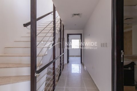 Abu Dhabi, BAE’de satılık townhouse 3 yatak odası, 225 m&sup2; No 647211 - fotoğraf 6