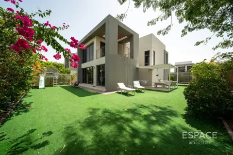 Villa te huur in Dubai Hills Estate, Dubai, VAE 4 slaapkamers, 327 vr.m., nr 738261 - foto 1
