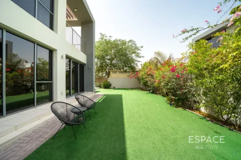 Villa te huur in Dubai Hills Estate, Dubai, VAE 4 slaapkamers, 327 vr.m., nr 738261 - foto 18