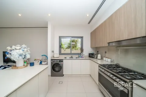 Villa te huur in Dubai Hills Estate, Dubai, VAE 4 slaapkamers, 327 vr.m., nr 738261 - foto 7