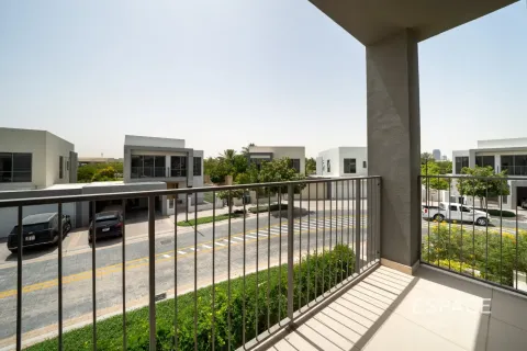 Villa te huur in Dubai Hills Estate, Dubai, VAE 4 slaapkamers, 327 vr.m., nr 738261 - foto 15