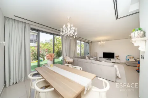 Villa te huur in Dubai Hills Estate, Dubai, VAE 4 slaapkamers, 327 vr.m., nr 738261 - foto 4