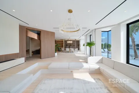 Villa para arrendamento em Palm Jumeirah, Dubai, EAU 4 quartos, 550 m2 № 738259 - foto 17
