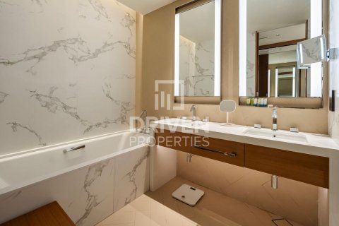 Lägenhet till försäljning i Downtown Dubai (Downtown Burj Dubai), Dubai, UAE 2 sovrum, 110 kvm Nr. 654202 - fotografi 14