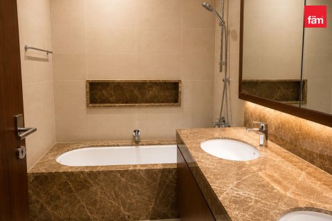 Apartment til leje i The Hills, Dubai, UAE 3 soveværelser, 165.8 kvm № 727633 - foto 6