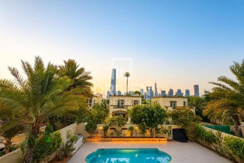 Vila u Jumeirah Park, Dubai, UAE 4 spavaćih soba, 758.46 m2 Br. 744749 - fotografija 16