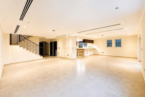 Vila u Jumeirah Park, Dubai, UAE 4 spavaćih soba, 758.46 m2 Br. 744749 - fotografija 4